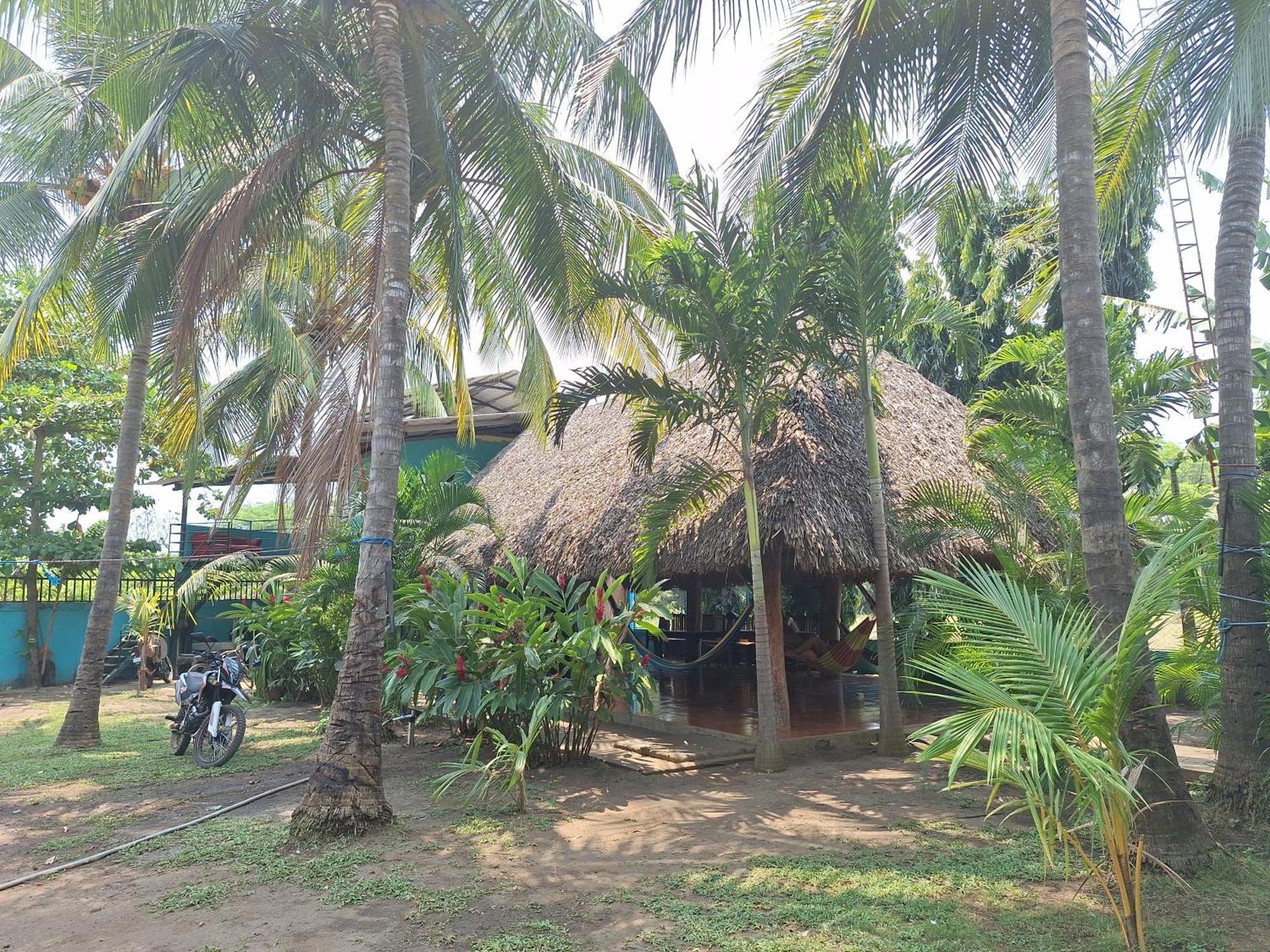 The Captains Iin Chinandega Exterior photo